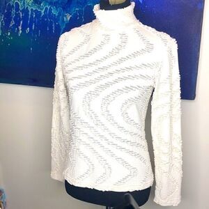 Baxis & Baxis White Textured Mock Neck Zip-Back Top – Size M